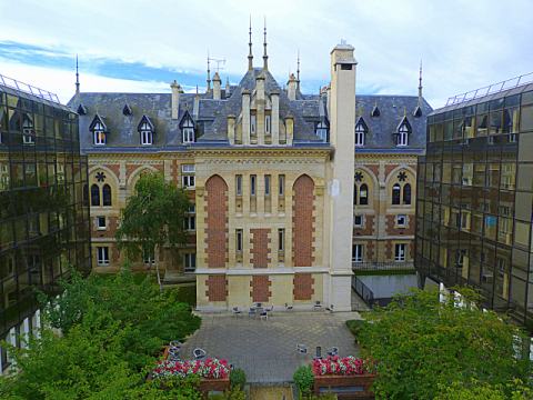 Hertford British Hospital